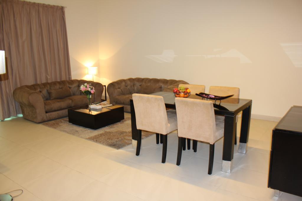 Royal Ascot Hotel Apartment - Kirklees 2 Dubaï Extérieur photo